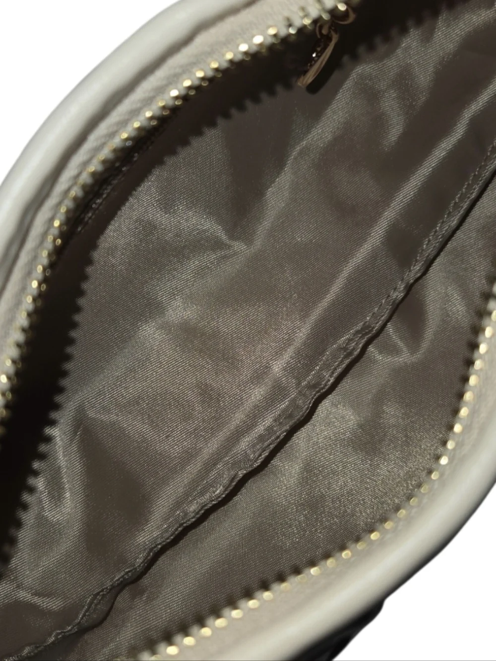 Petite Simone Judy Woven Vegan Leather Shoulder Bag in Light Beige - Picture 7 of 8